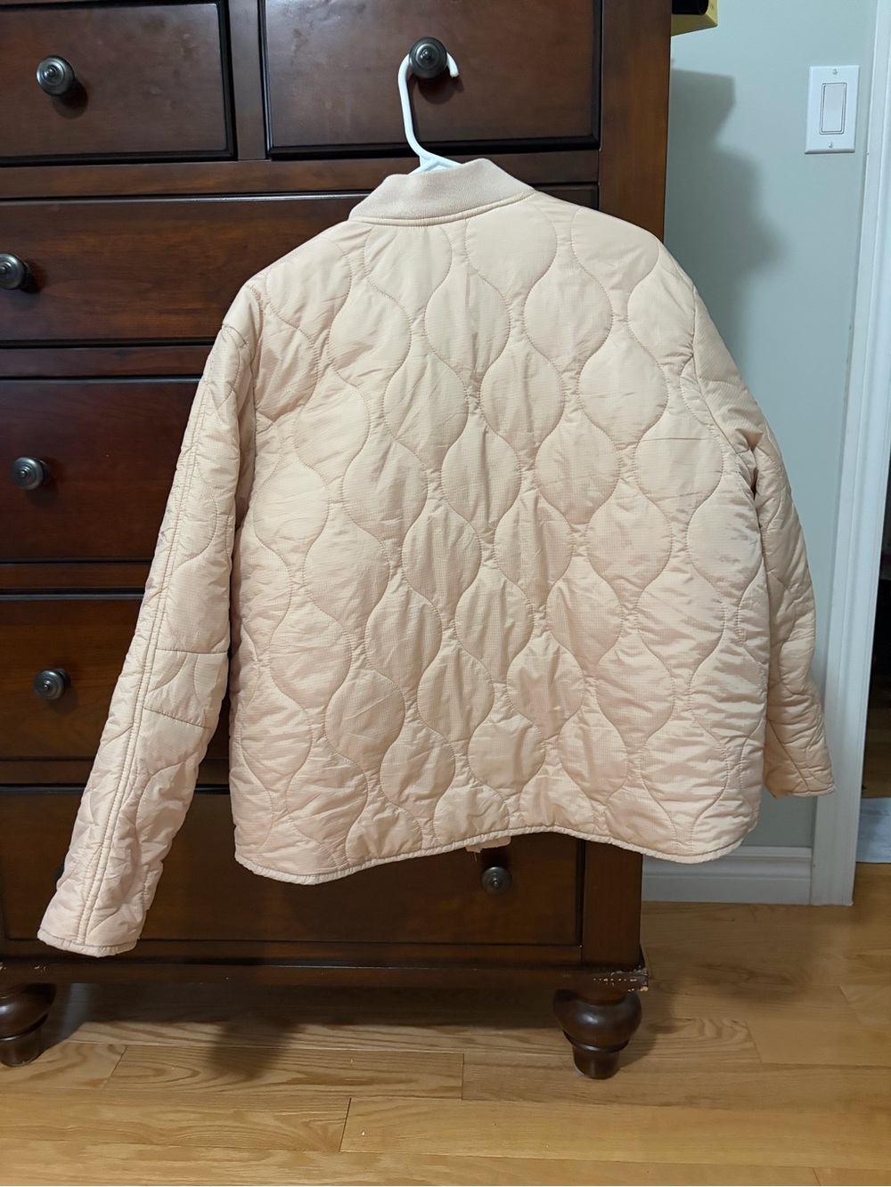 Levi's Quilted Bomber Jacket in Beige - Picture 3 of 5